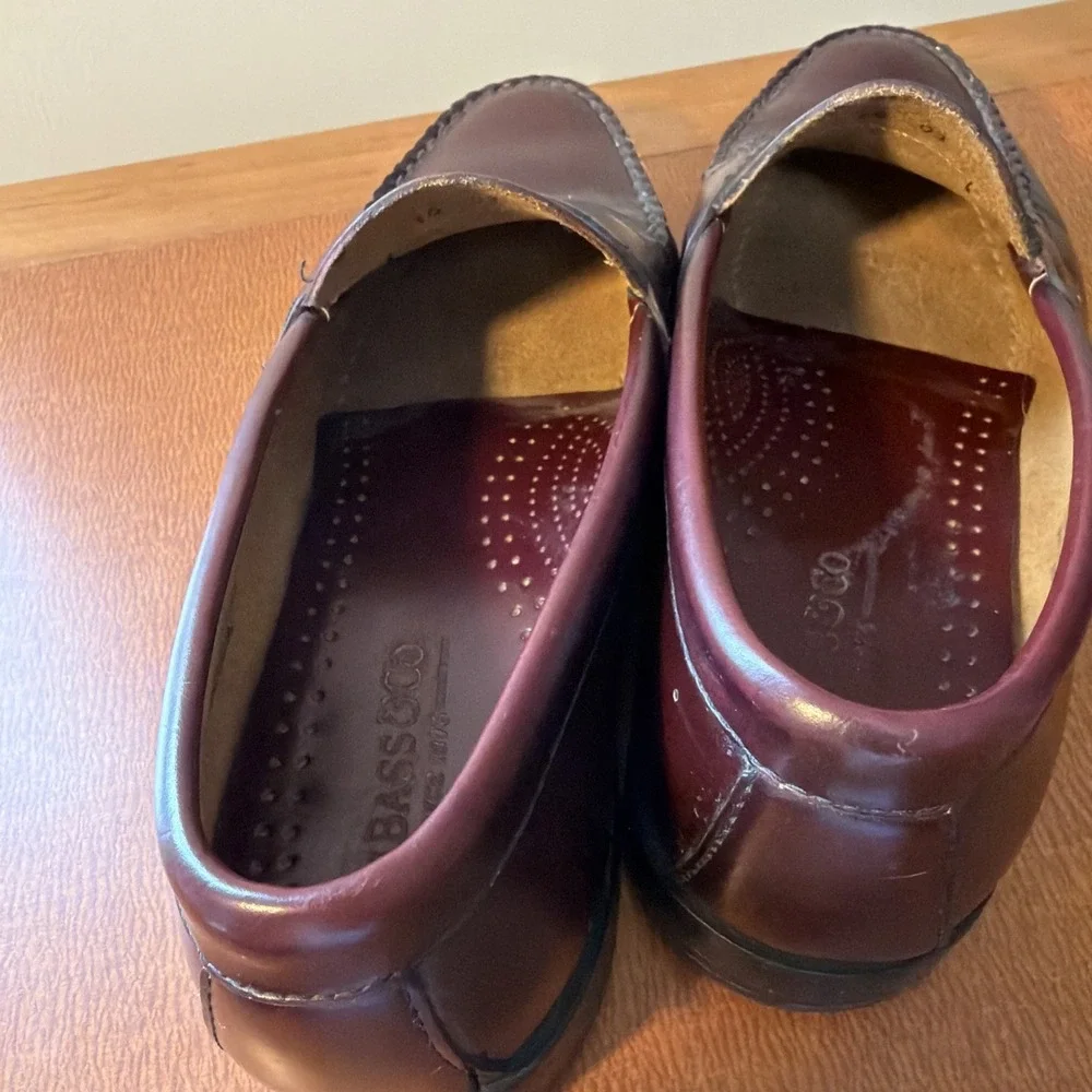 Bass Weejuns Penny Loafers Mens 9 EE Burgundy Leather Made USA Slip On Classic
